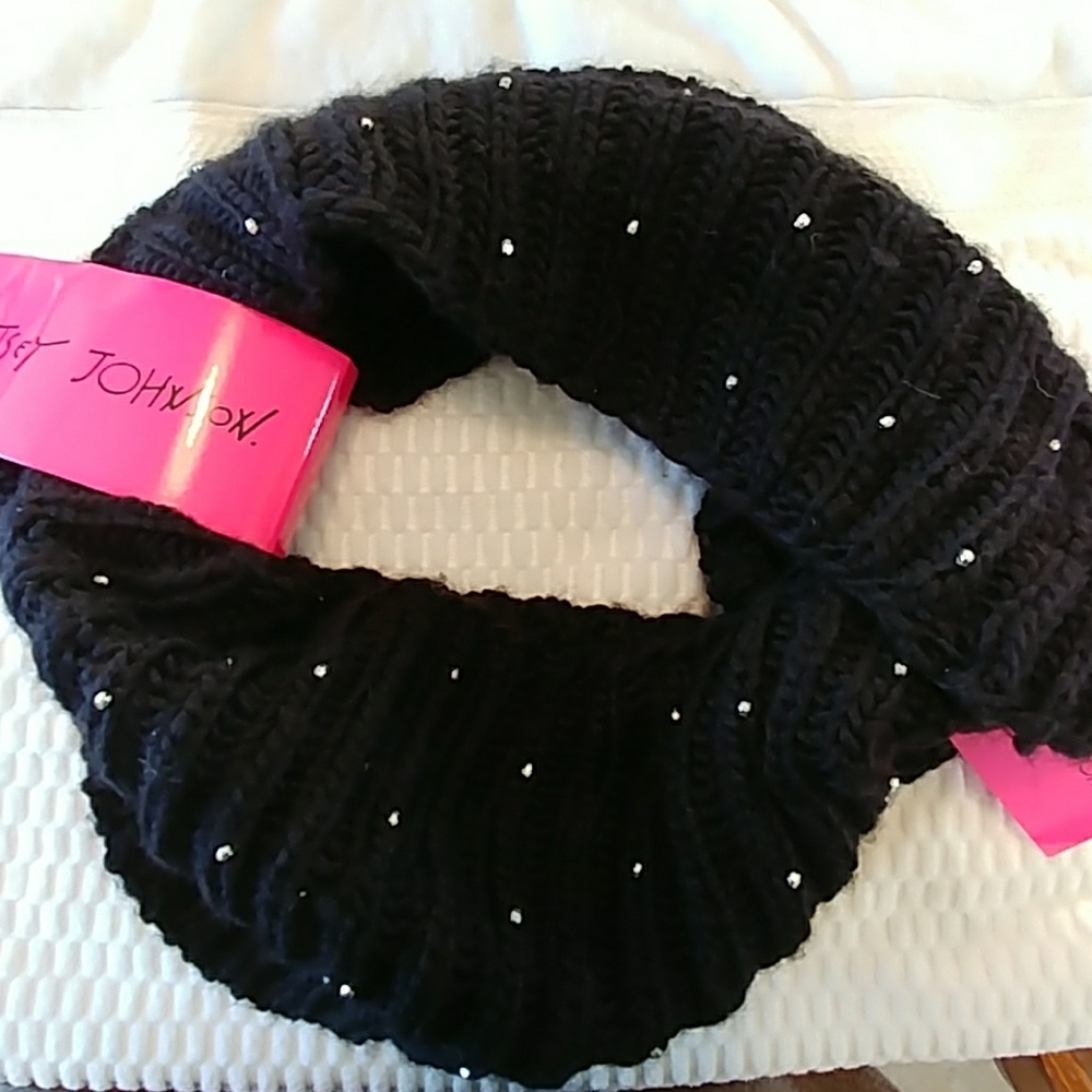 Betsey Johnson Infinity Knit Scarf